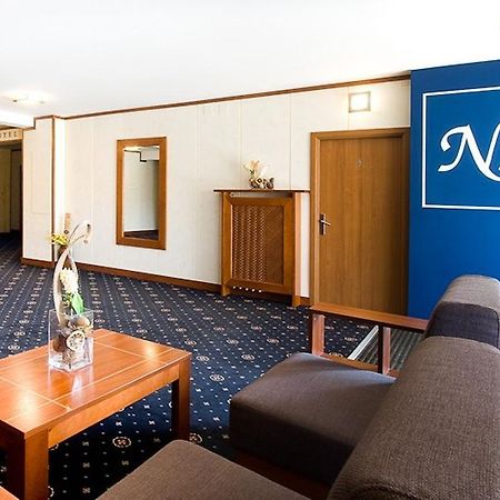 Hotel Naramowice ポズナン エクステリア 写真