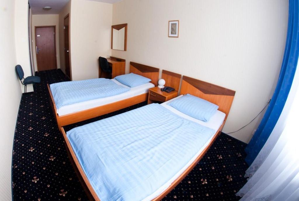 Hotel Naramowice ポズナン 部屋 写真